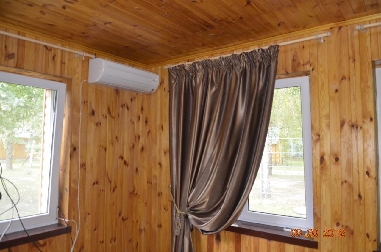 Дом У Днепра Prohorivka Kültér fotó